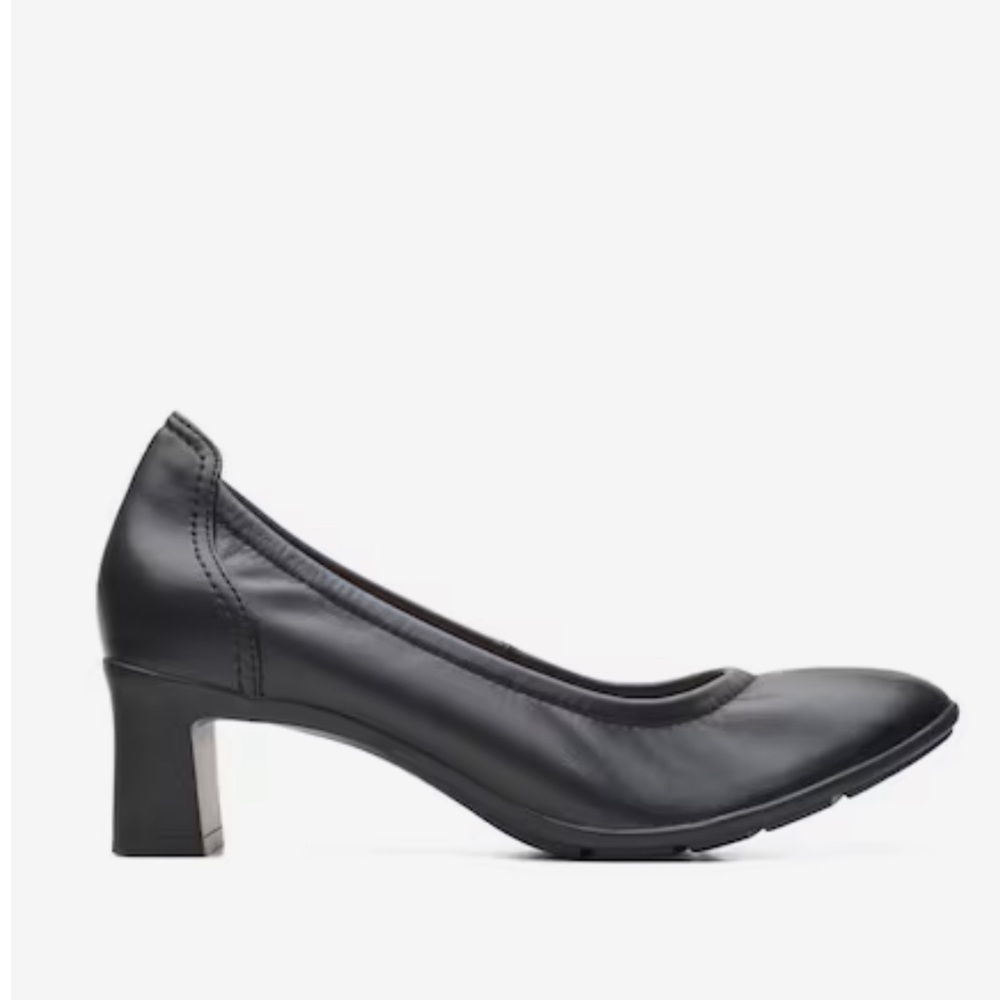 CLARKS Neiley Pearl Black Leather Pump Heel
